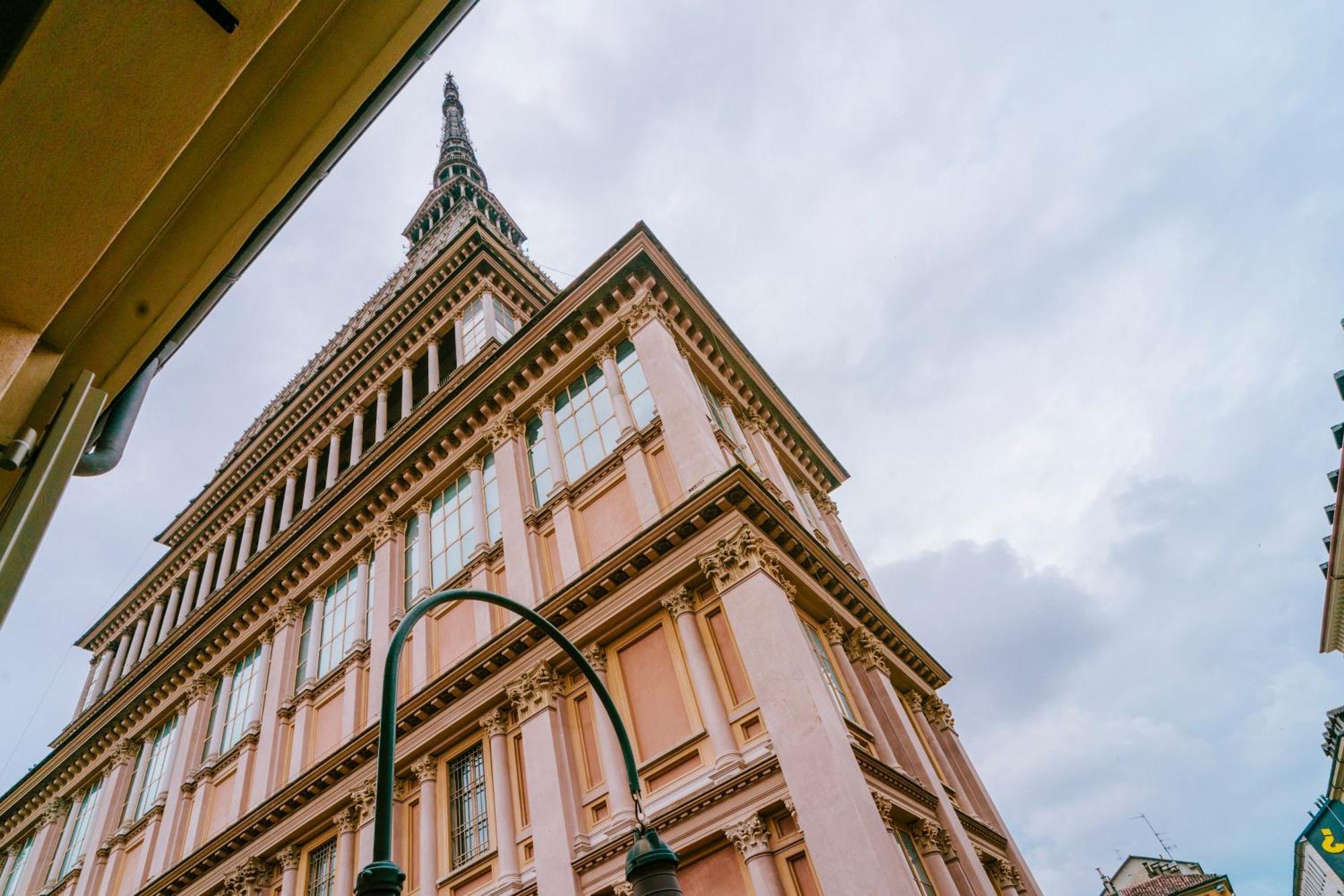 Casa Riberi Centro Mole Antonelliana Turim Exterior foto